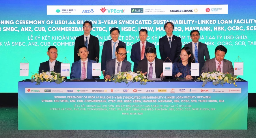 VPBank cùng 15 định chế tài chính quốc tế ký kết khoản vay hợp vốn liên kết bền vững 1,44 tỷ USD