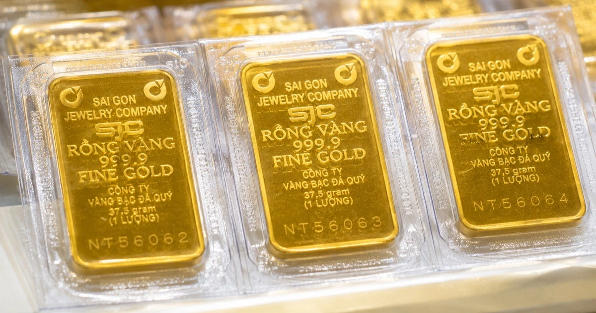Giá vàng hôm nay 17/7: Vàng thế giới "thủng mốc" 4.000 USD/ounce, vàng SJC giảm 1,6 triệu đồng