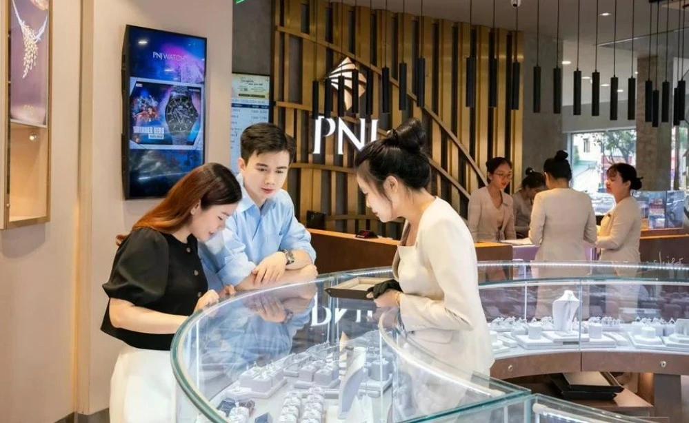 Bán lại vàng cho PNJ: Trên 5 triệu đồng phải chờ 120 ngày mới được nhận hết tiền