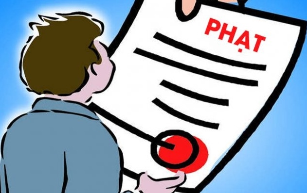 RCD bị xử phạt vi phạm công bố thông tin