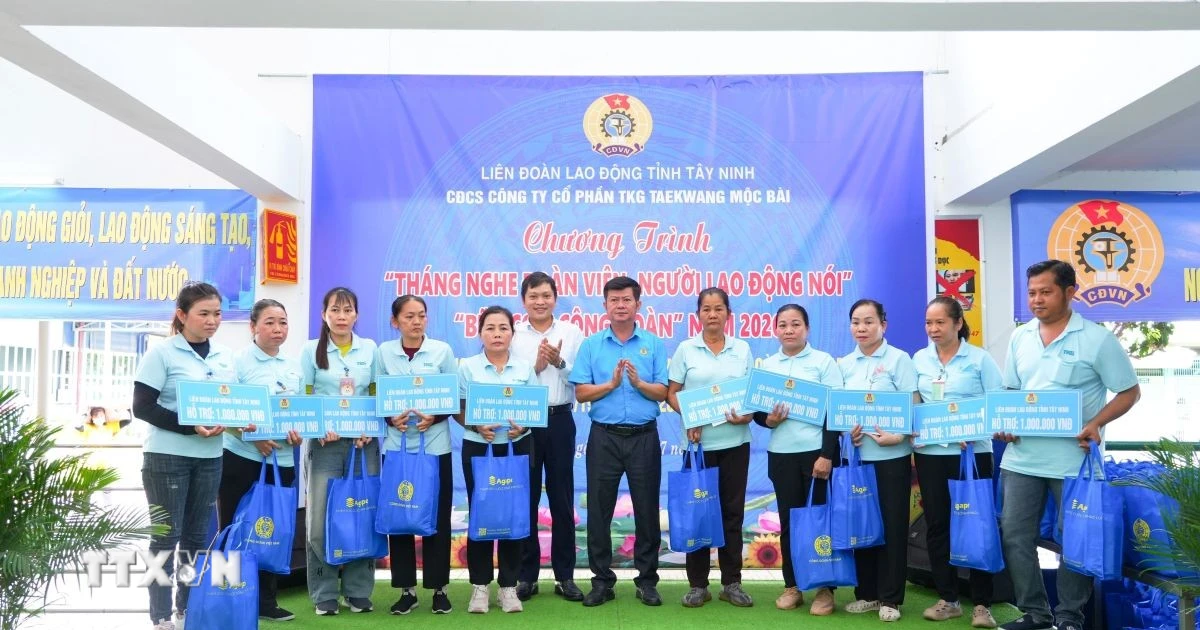 Lắng nghe tiếng nói người lao động từ “Bữa cơm Công đoàn”