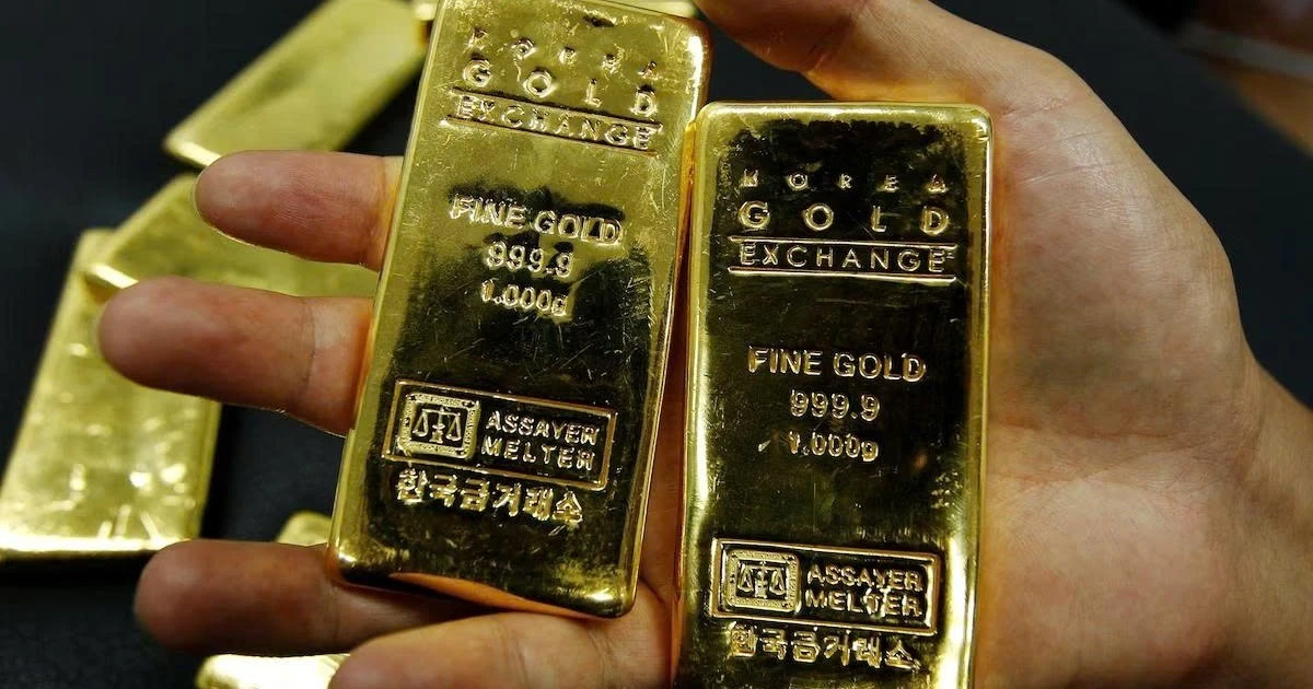 Giá vàng hôm nay 15/8: Thế giới tăng 1,9 triệu đồng/lượng, SJC lên 144 triệu đồng