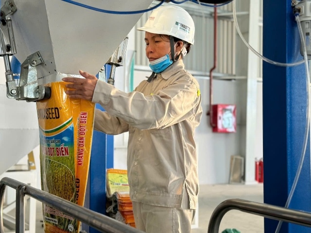 NSC sắp chia 2,000 đồng/cp, cổ phiếu chịu áp lực giảm giá