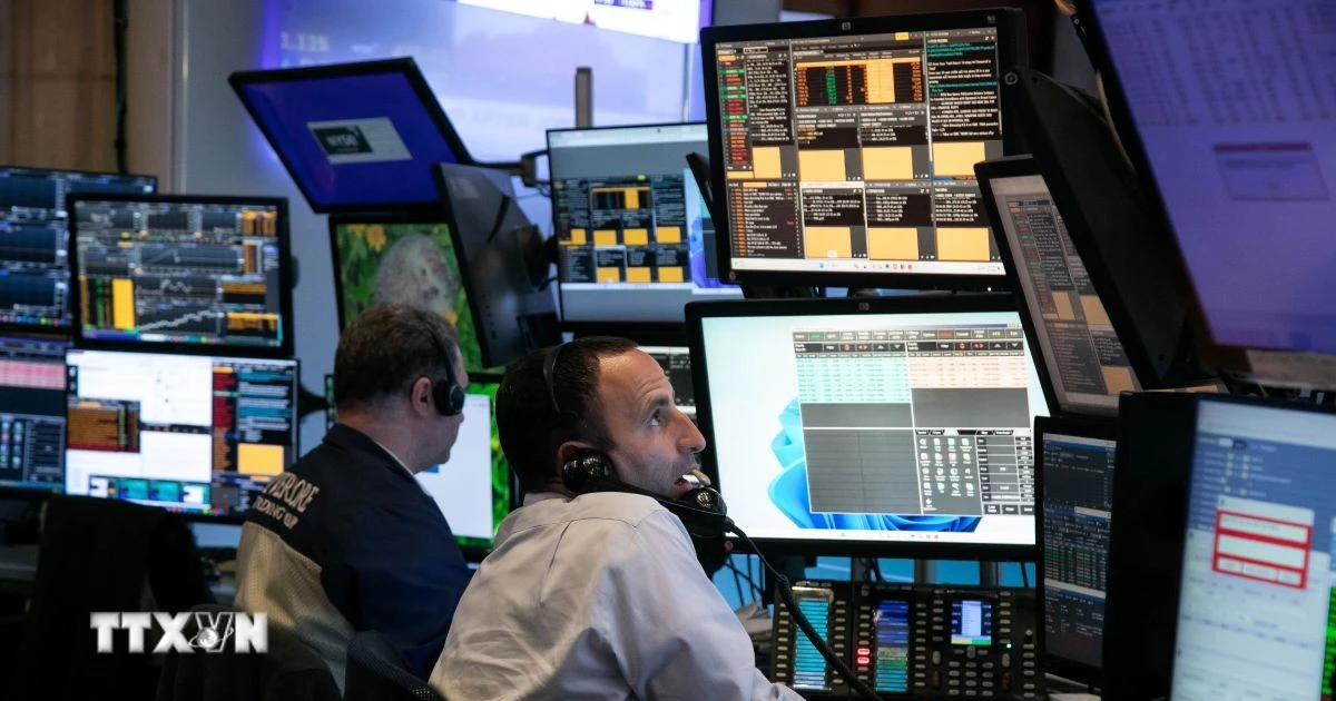 Dow Jones lập đỉnh kỷ lục nhờ diễn biến tích cực tại Trung Đông