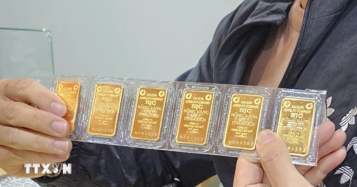 Giá vàng trong nước tiếp tục tăng, SJC lên ngưỡng 143,3 triệu đồng mỗi lượng