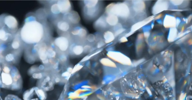Nghịch lý thị trường kim cương nhân tạo, 99 carat chỉ từ 85.000 đồng