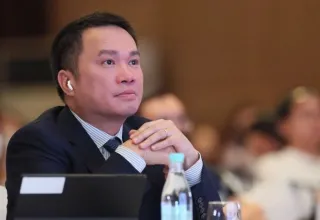 Gia đình Chủ tịch Techcombank Hồ Hùng Anh "bỏ túi" thêm 3.000 tỷ đồng trong một ngày