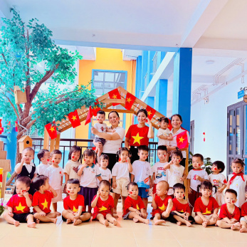 TRƯỜNG MẦM NON CỔ LOA CHÀO MỪNG NGÀY QUỐC KHÁNH 2/9