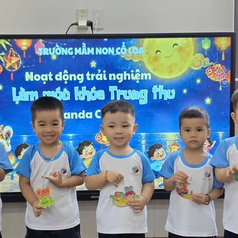RỘN RÀNG TRUNG THU: CÁC EM BÉ KHỐI PANDA TỰ TAY LÀM MÓC KHÓA XINH - MID-AUTUMN FUN: PANDA KIDS MAKE THEIR OWN KEYCHAINS