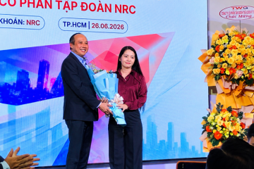 ĐHĐCĐ NRC: Ông Đỗ Thành Nhân nói sẽ rót 2,000 tỷ, tính mở rộng quỹ đất ở vùng sâu vùng xa