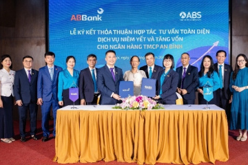 ABBank và ABS ký kết Thỏa thuận hợp tác tư vấn toàn diện dịch vụ niêm yết và tăng vốn điều lệ