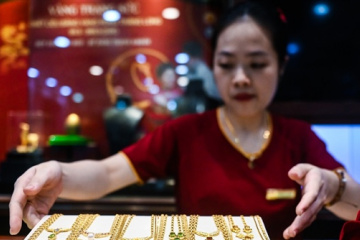 Giá vàng hôm nay 18/7/2026: Đảo chiều ngoạn mục, SJC tăng vọt gần 1 triệu/lượng