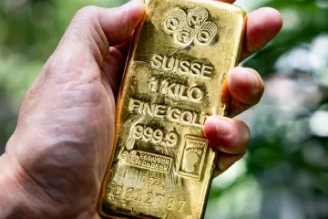 Giá vàng hôm nay 19/8: Thế giới quay đầu giảm mạnh