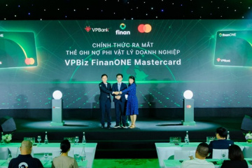 Thẻ ghi nợ phi vật lý VPBiz FinanONE Mastercard giúp doanh nghiệp quản lý tài chính toàn diện trong kỷ nguyên AI