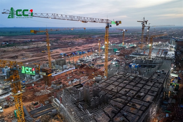Lợi nhuận ròng CC1 sụt 15% sau kiểm toán, 14 nhà đầu tư tham gia mua 100 triệu cp riêng lẻ