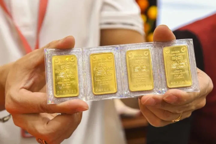 Giá vàng tăng sốc thêm 9 triệu đồng, chênh lệch mua vào bán ra tiếp tục thu hẹp