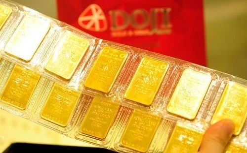 Giá vàng trong nước giảm mạnh 4,8 triệu đồng mỗi lượng trong một ngày