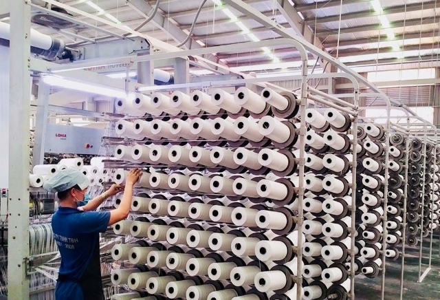 Biến động cổ đông lớn tại doanh nghiệp nhựa có cổ phiếu thuộc nhóm rớt giá mạnh nhất HOSE