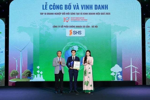 SHS được vinh danh Top 10 Doanh nghiệp Đổi mới Sáng tạo và Kinh doanh Hiệu quả 2026: Bước tiến của chiến lược chuyển đổi toàn diện