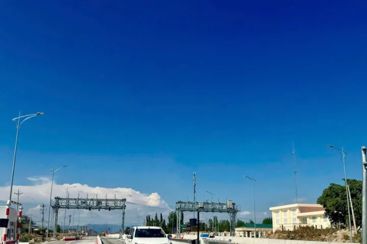 Đẩy nhanh tiến độ hệ thống ITS, thu phí tự động 3 tuyến cao tốc miền Trung