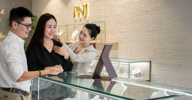 Thế khó của PNJ trong cơn khủng hoảng thanh khoản