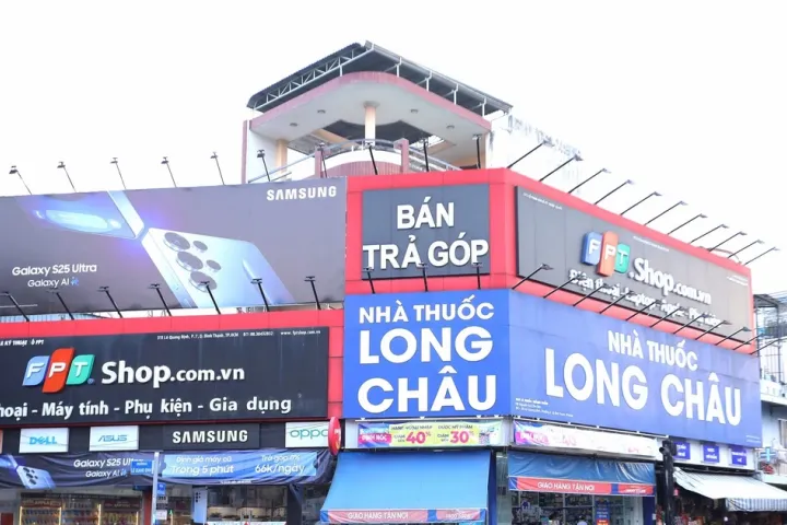 FPT Retail đạt doanh thu hơn 30.700 tỷ đồng, lợi nhuận vượt 1.000 tỷ sau nửa đầu năm