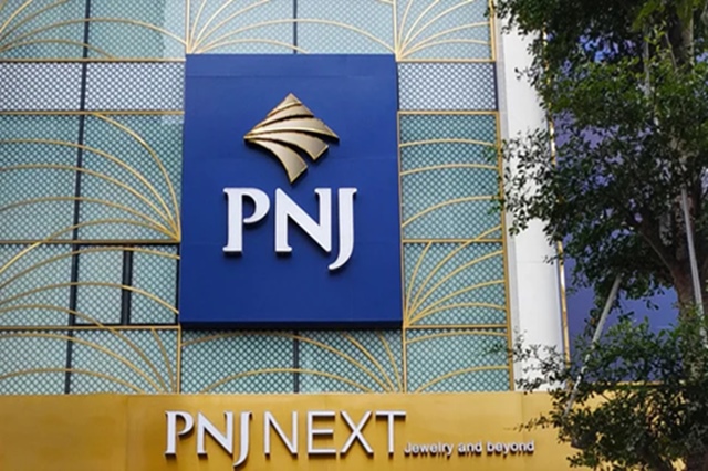 Từ đầu tháng 7 đến nay, PNJ đã chi hơn 7,000 tỷ đồng thu đổi trang sức kim cương