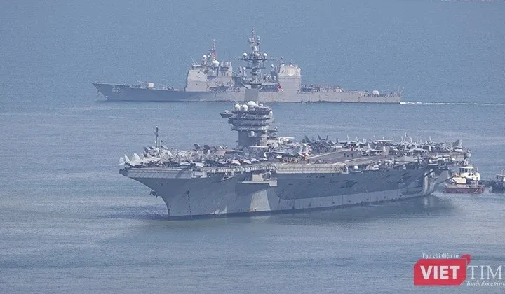 Cận cảnh tàu sân bay USS George Washington vừa đến thăm Đà Nẵng