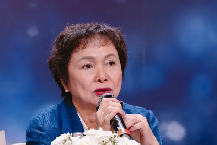 Em trai chủ tịch Cao Thị Ngọc Dung gom cổ phiếu PNJ