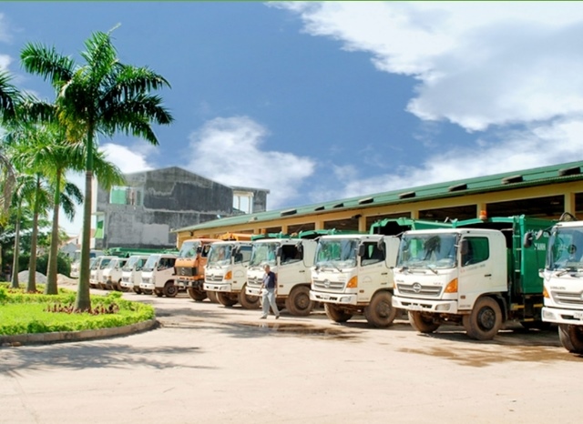 Em dâu Phó Tổng MQN liên tục gom cổ phiếu bất thành