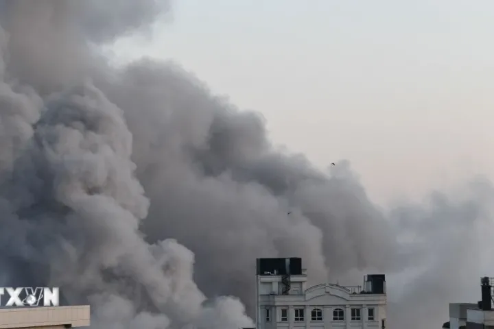 Xung đột tại Trung Đông: Mỹ và Israel nêu điều kiện tạm hoãn tấn công Iran