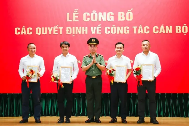 FPT Telecom có 4 phó tổng giám đốc mới