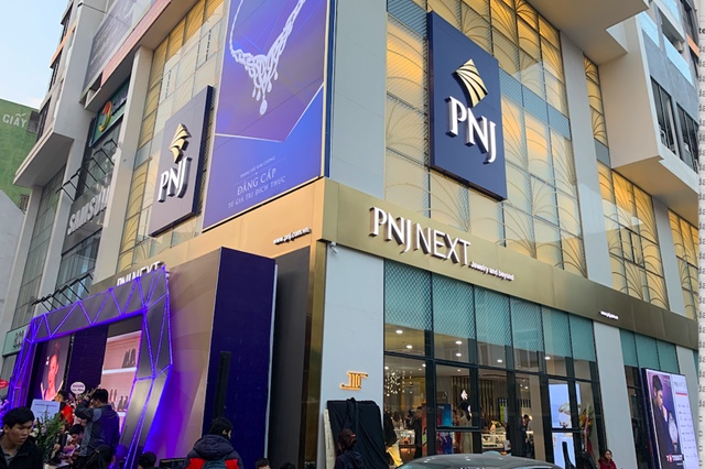 PNJ rút ngắn thời gian thanh toán cho khách hàng bán lại vàng, kim cương