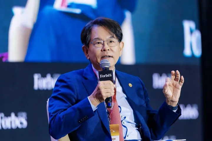 HDBank tiếp tục vào Top 50 Forbes Việt Nam