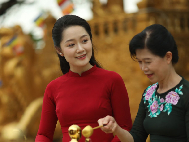 Ngày Phật đản, nghĩ tới cha mẹ mình