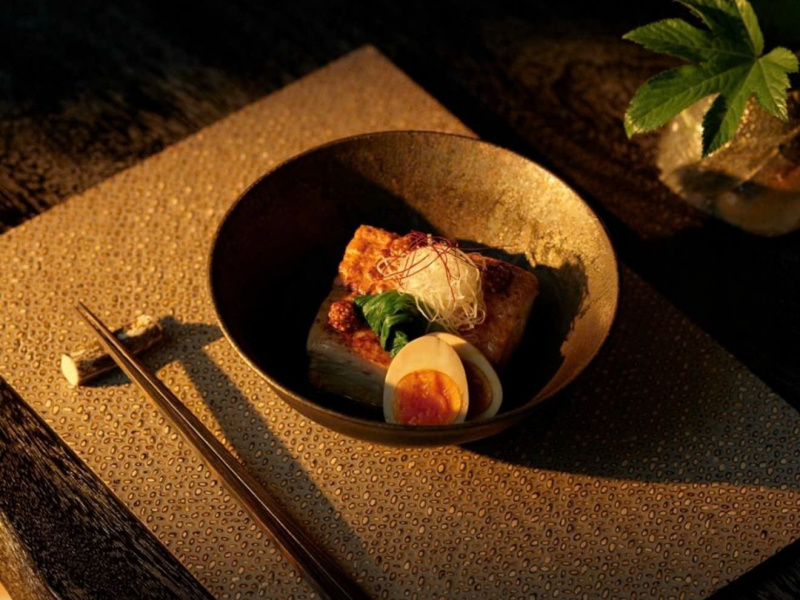 Mùa Trên Đôi Đũa