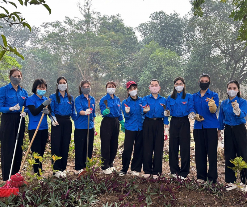 CHI ĐOÀN MẦM NON CỔ LOA RA QUÂN “NGÀY CHỦ NHẬT XANH”