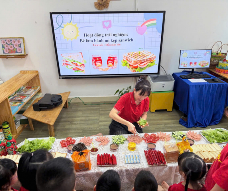 🥪🥪 🥪 HÀO HỨNG VỚI HOẠT ĐỘNG TRẢI NGHIỆM "BÉ TẬP LÀM BÁNH MỲ SANDWICH" CỦA CÁC BÉ KHỐI MGL 🎊🎊🎊