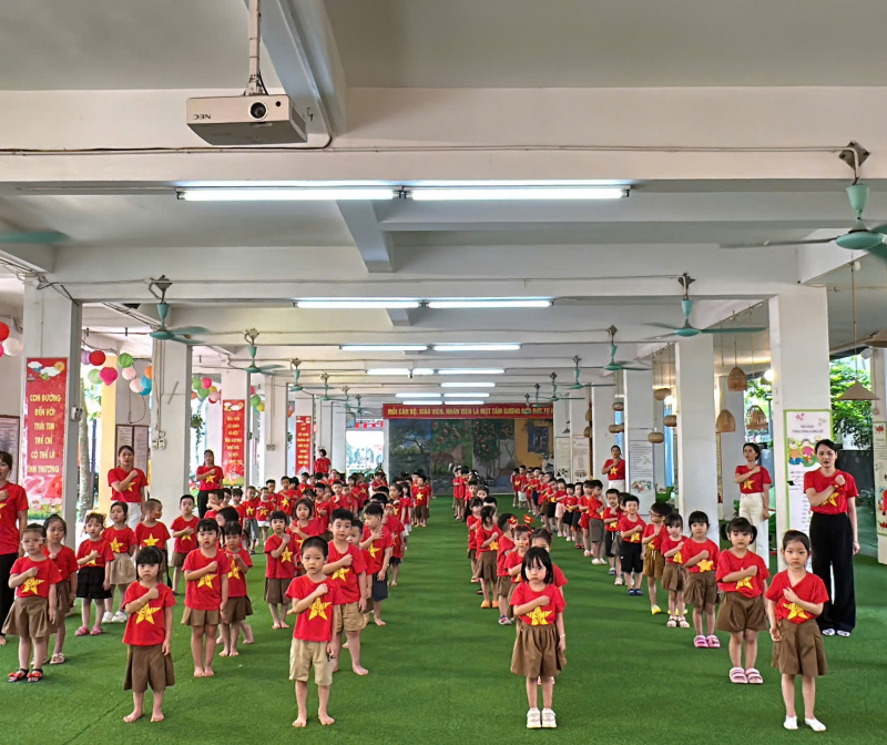 ✨ RỰC RỠ SẮC MÀU CHÀO MỪNG QUỐC KHÁNH 2/9 ✨