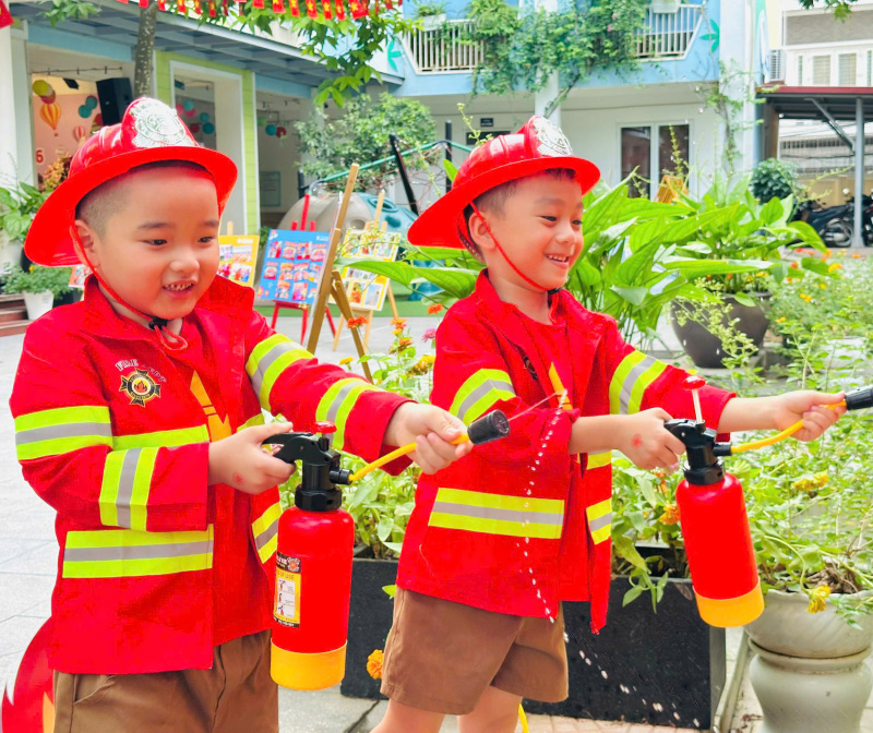 🌈TRƯỜNG MẦM NON TỨ LIÊN PHỐI HỢP VỚI TRUNG TÂM NOVASTAR TỔ CHỨC FESTIVAL KỸ NĂNG SỐNG MỪNG MÙA TỰU TRƯỜNG (2025-2026) - CHỦ ĐỀ “NGÀY HỘI NGHỀ NGHIỆP’’