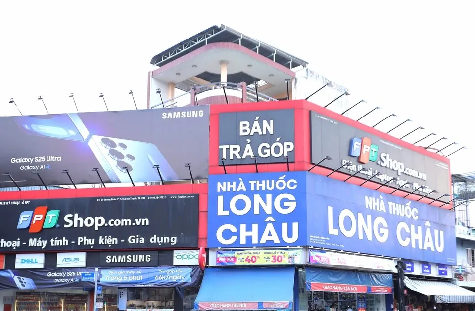 FPT Retail đạt doanh thu hơn 30.700 tỷ đồng, lợi nhuận vượt 1.000 tỷ sau nửa đầu năm