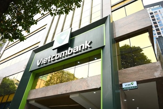 Vietcombank tăng 58% lãi trước thuế quý 2, nợ nghi ngờ gấp 5.5 lần