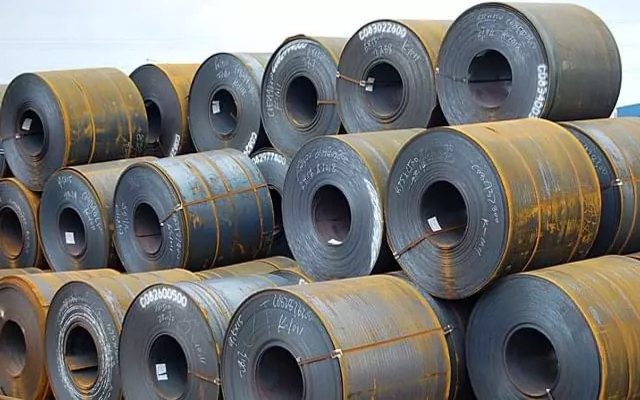 Giá HRC Trung Quốc giảm tuần thứ ba liên tiếp, Hòa Phát và Formosa đồng loạt hạ giá